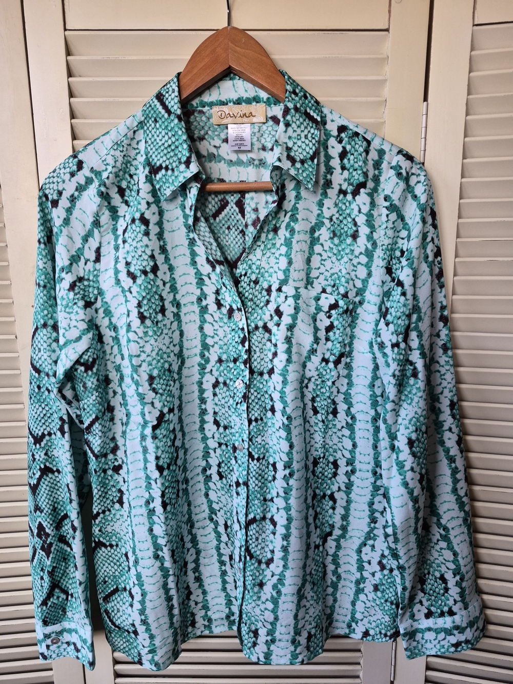 Davina Women's Green Snake Print Blouse Size Medium